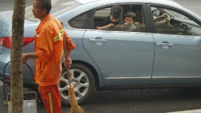 一个环卫工人的“中国梦” 