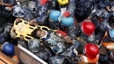 尼泊尔地震生还者