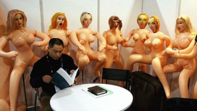 中国性展会上的充气娃娃